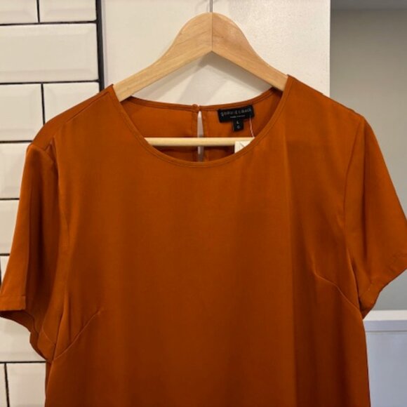 Sophie Grace 'Hannah' Silk Tee - Ochre - Size: L - NEW WITH TAGS - Picture 4 of 5